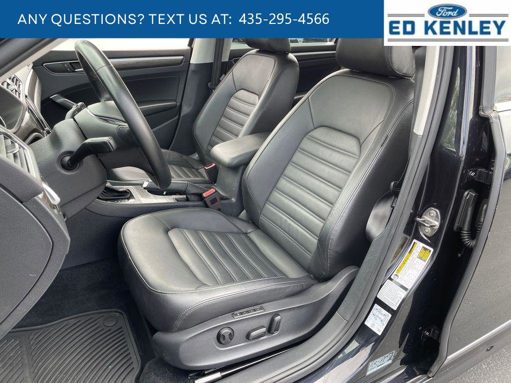 Used 2018 Volkswagen Passat 2.0T SEL Premium image 3