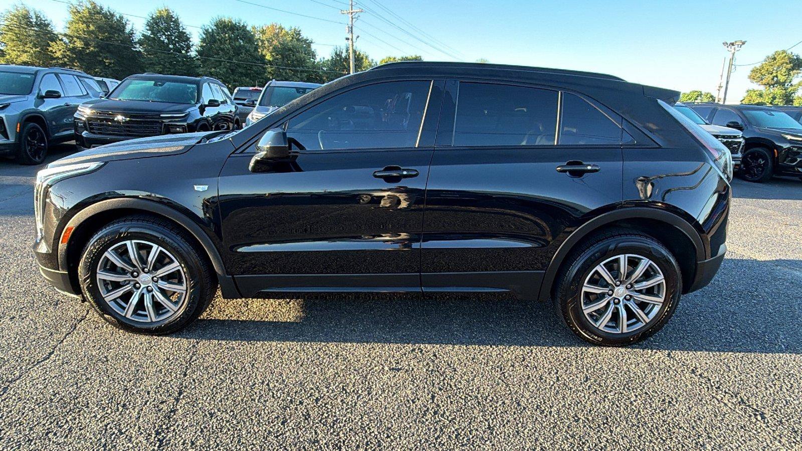 Used 2020 Cadillac XT4 Sport w/ Cold Weather Package FWD image 12