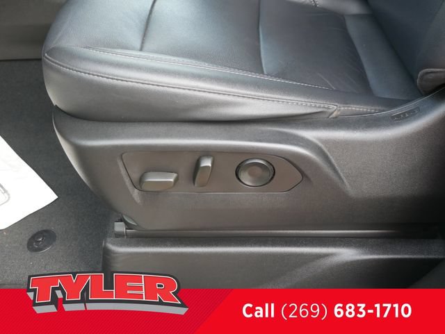 Used 2021 Chevrolet Suburban Z71 AWD/4WD image 26