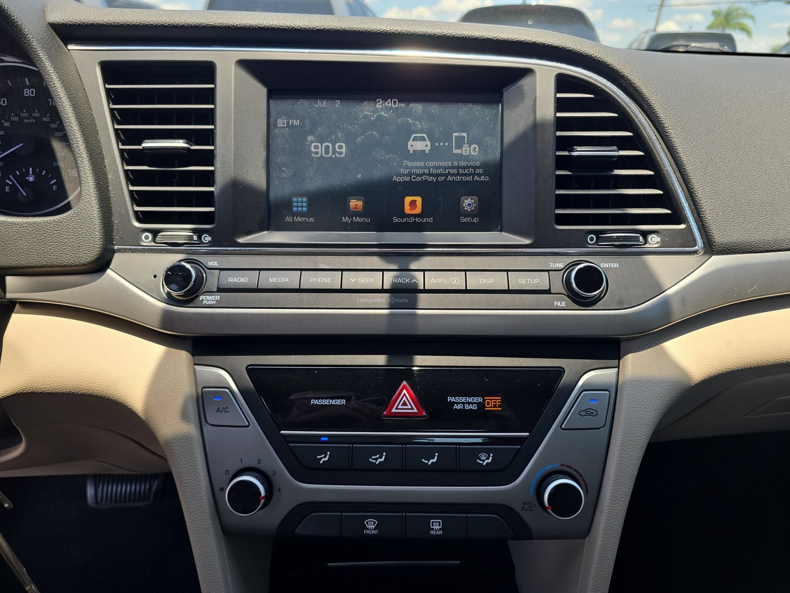 Used 2017 Hyundai Elantra SE FWD image 17
