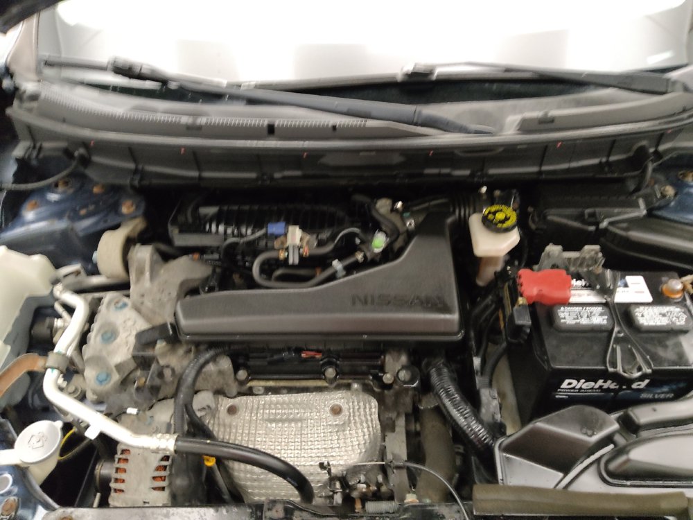 Used 2016 Nissan Rogue SV AWD/4WD image 30