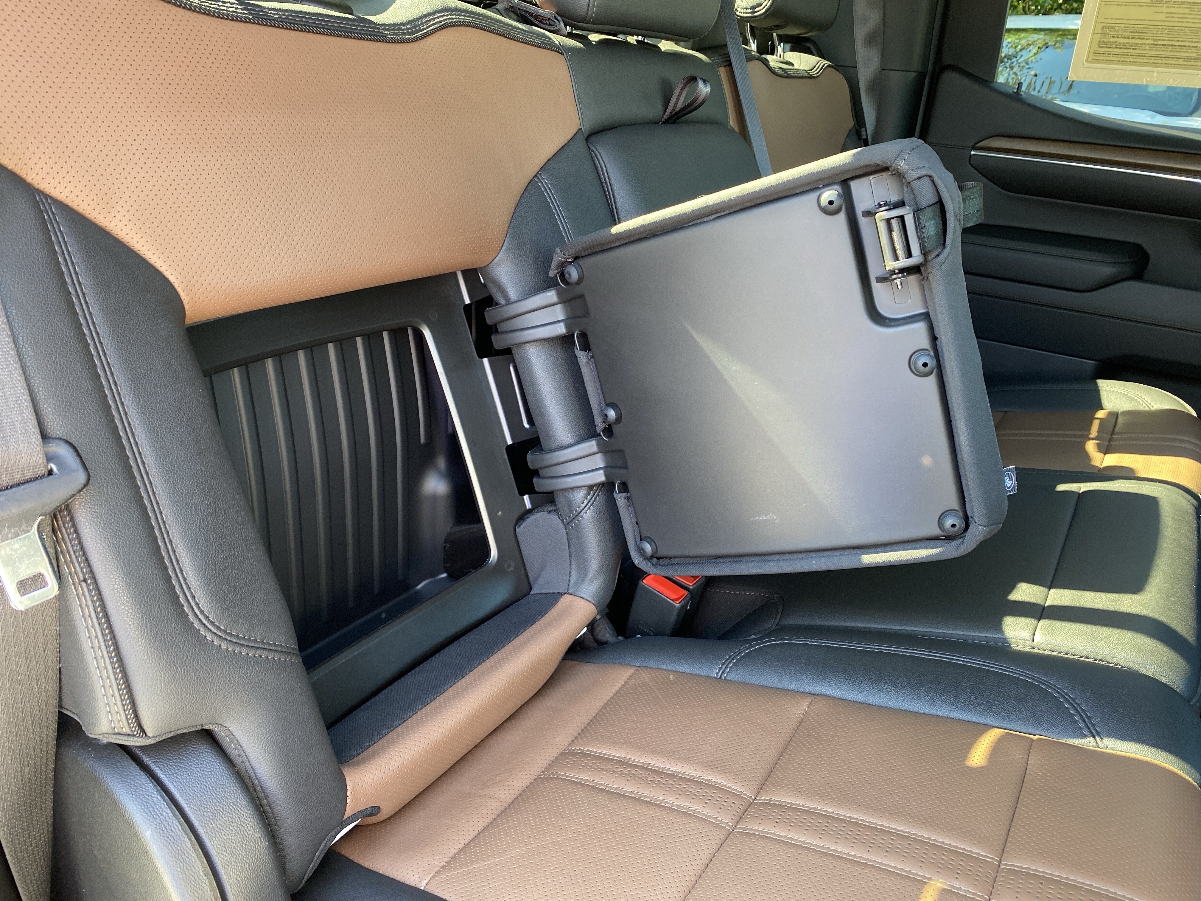 Used 2023 Chevrolet Silverado 1500 High Country w/ High Country Premium Package AWD/4WD image 42