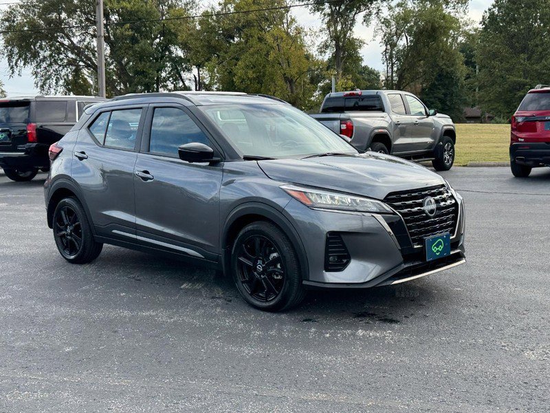 Used 2024 Nissan Kicks SR image 7