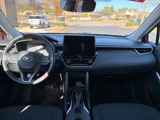 Used 2023 Toyota Corolla Cross LE image 31