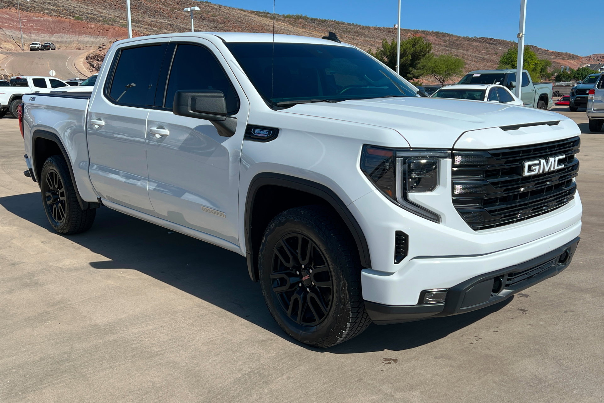 Used 2025 GMC Sierra 1500 Elevation w/ X31 Off-Road Package AWD/4WD image 8
