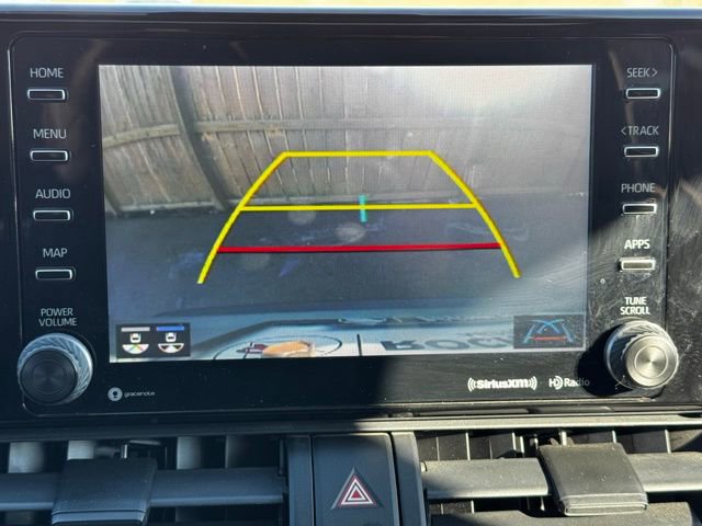 Used 2021 Toyota RAV4 XLE w/ Convenience Package image 4