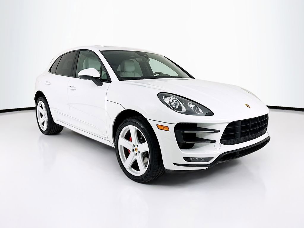 Certified 2016 Porsche Macan Turbo image 7