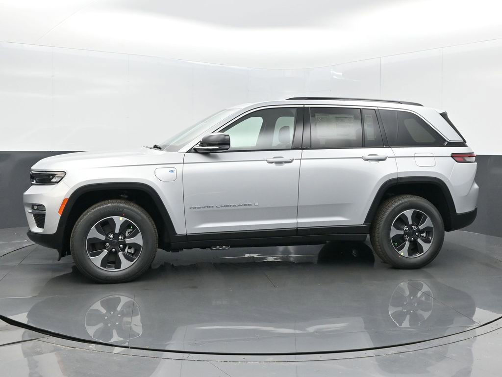 New 2024 Jeep Grand Cherokee Limited 4xe image 4