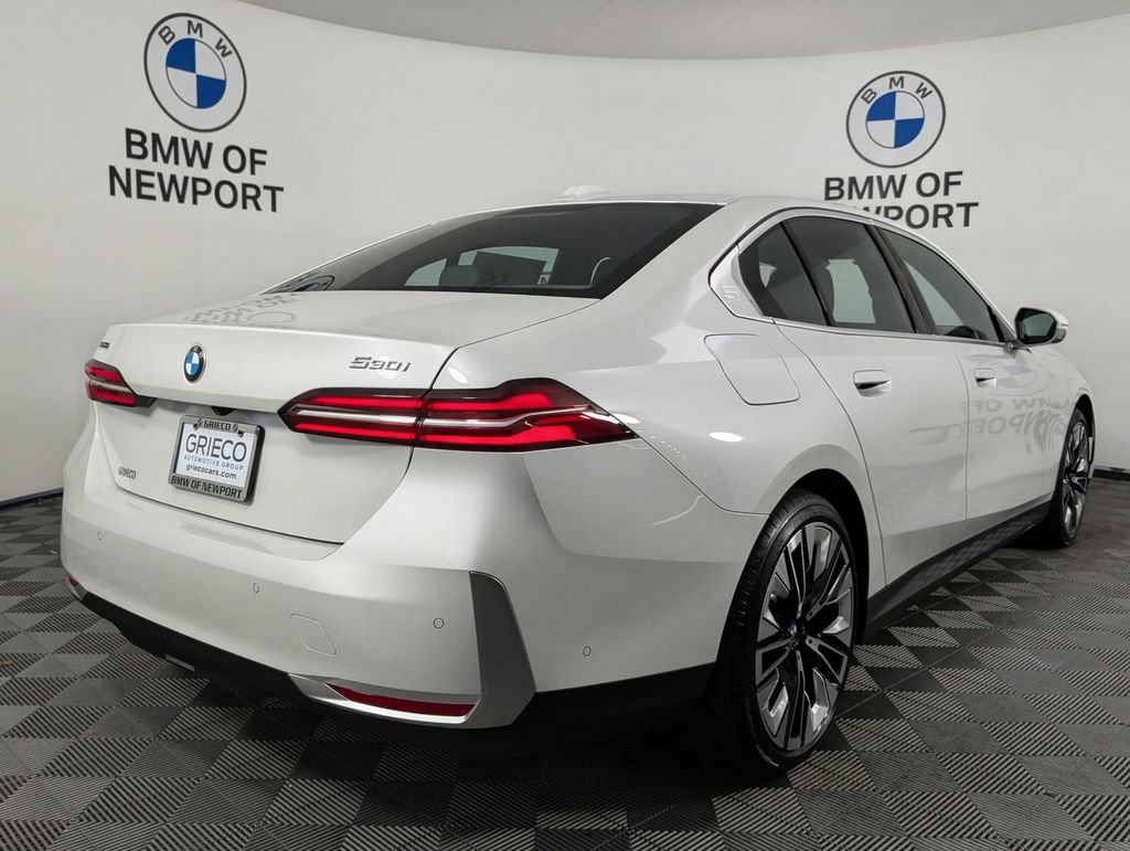 New 2027 BMW 530i xDrive w/ Premium Package AWD/4WD image 5