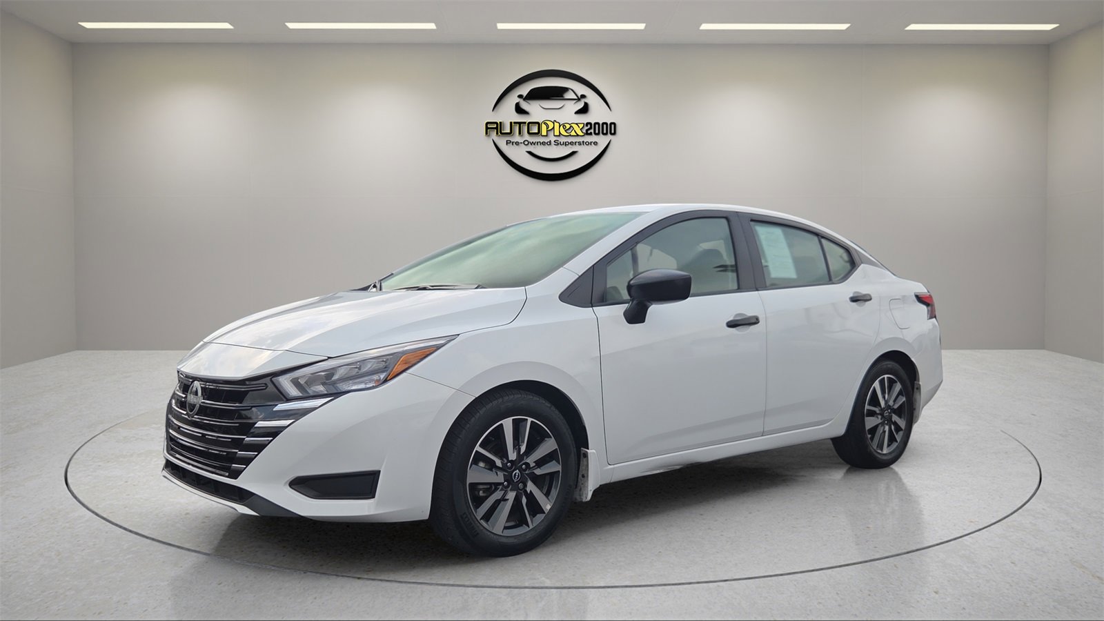 Used 2025 Nissan Versa S w/ S Plus Package image 3