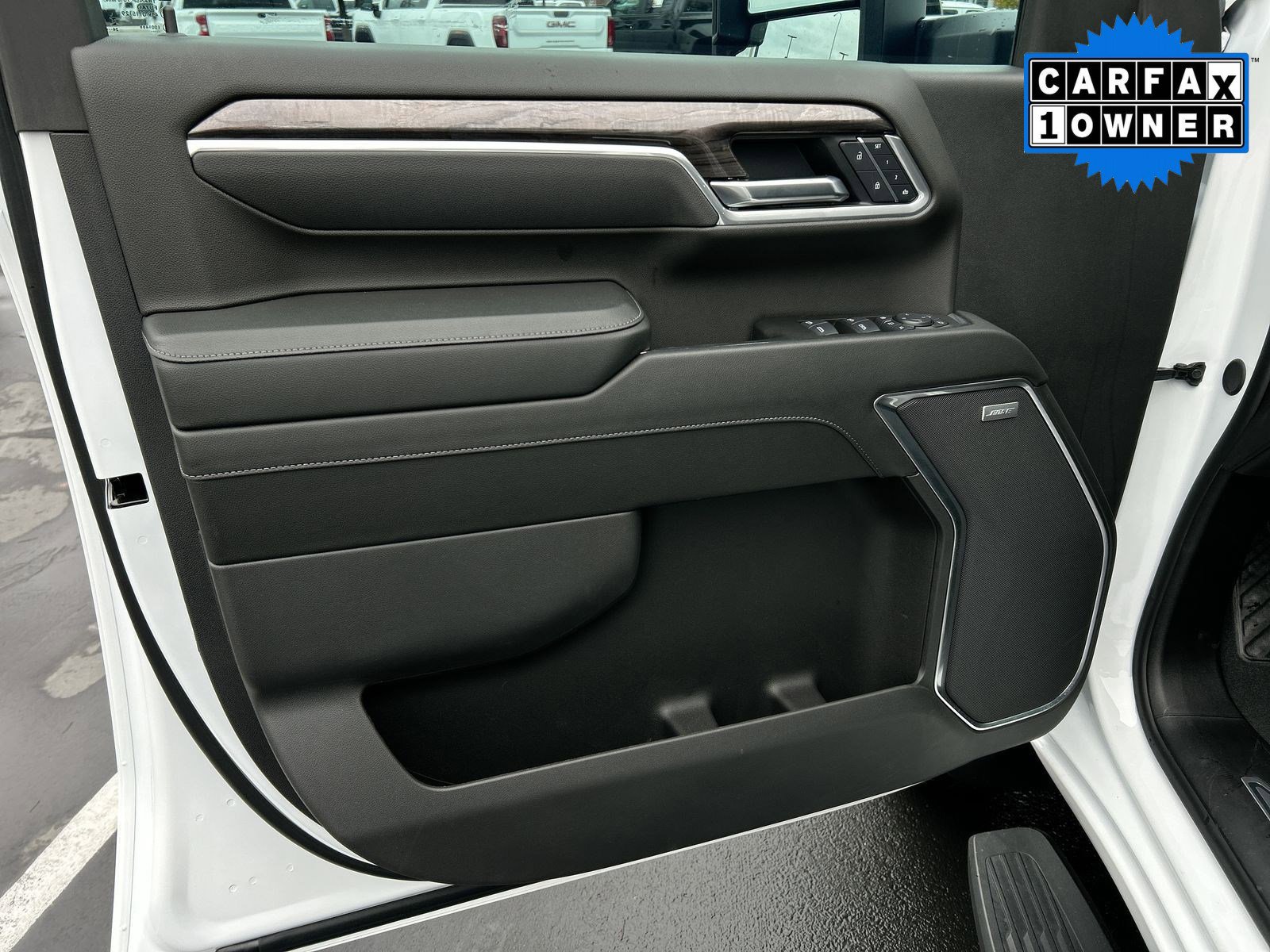 Used 2025 Chevrolet Silverado 3500 LTZ w/ LTZ Plus Package image 10