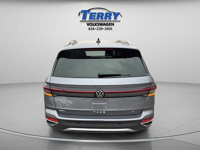 New 2026 Volkswagen Taos SEL image 3