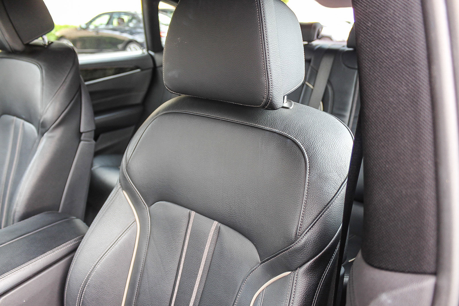 Used 2018 BMW 640i Gran Turismo xDrive image 25