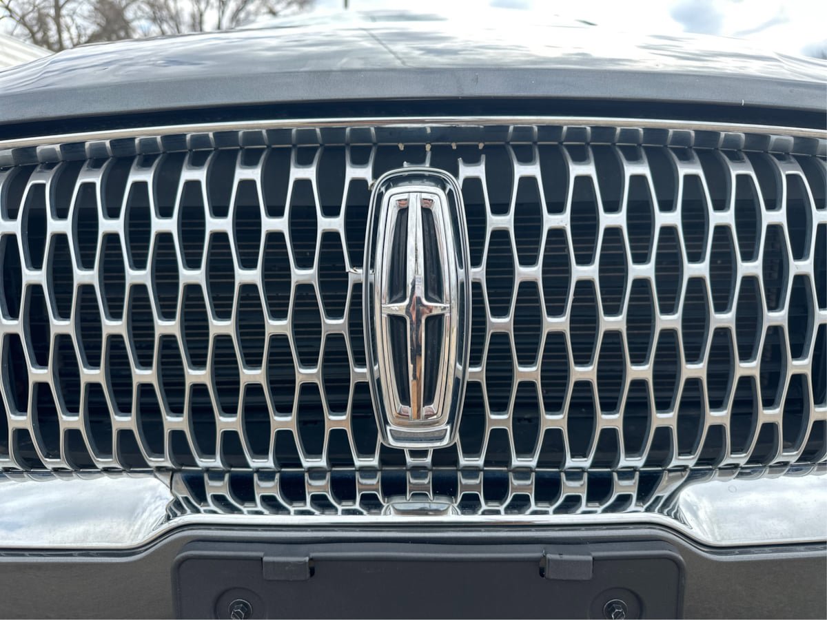 Used 2020 Lincoln Corsair FWD w/ Premium Package image 28