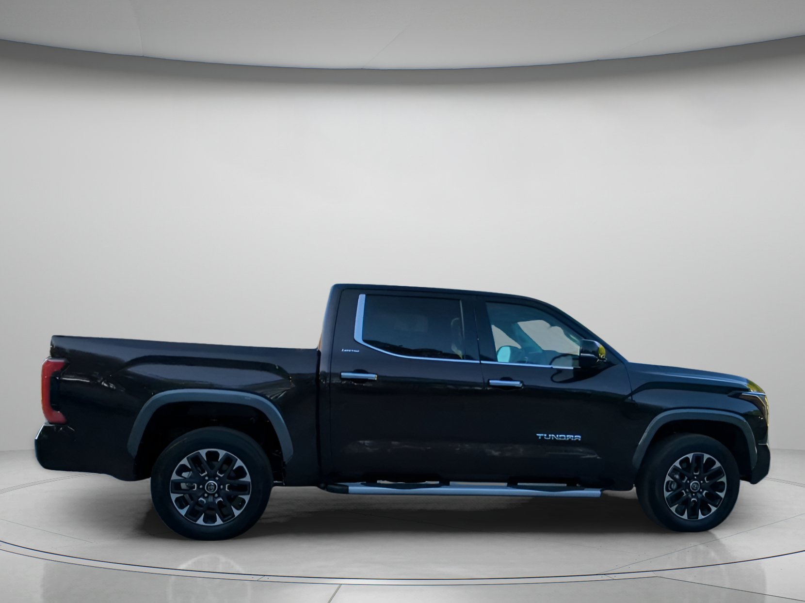 Used 2023 Toyota Tundra Limited AWD/4WD image 31