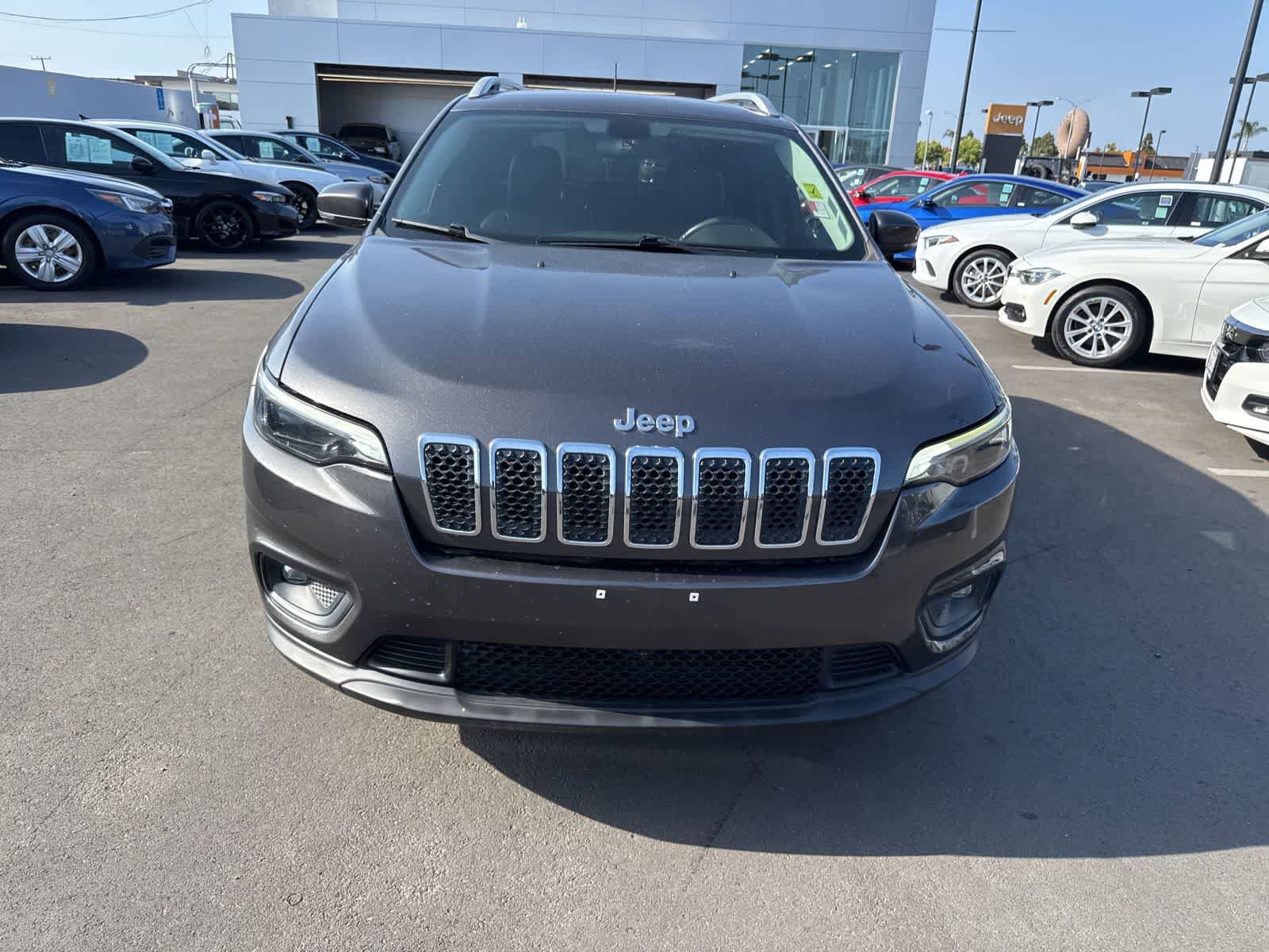 Used 2019 Jeep Cherokee Latitude Plus FWD image 5