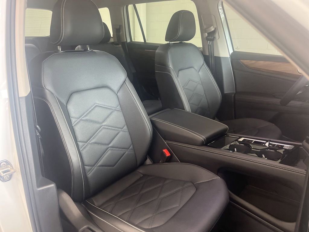 Certified 2025 Volkswagen Atlas SE AWD/4WD image 44