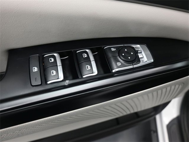 Used 2024 Kia Carnival LX image 13