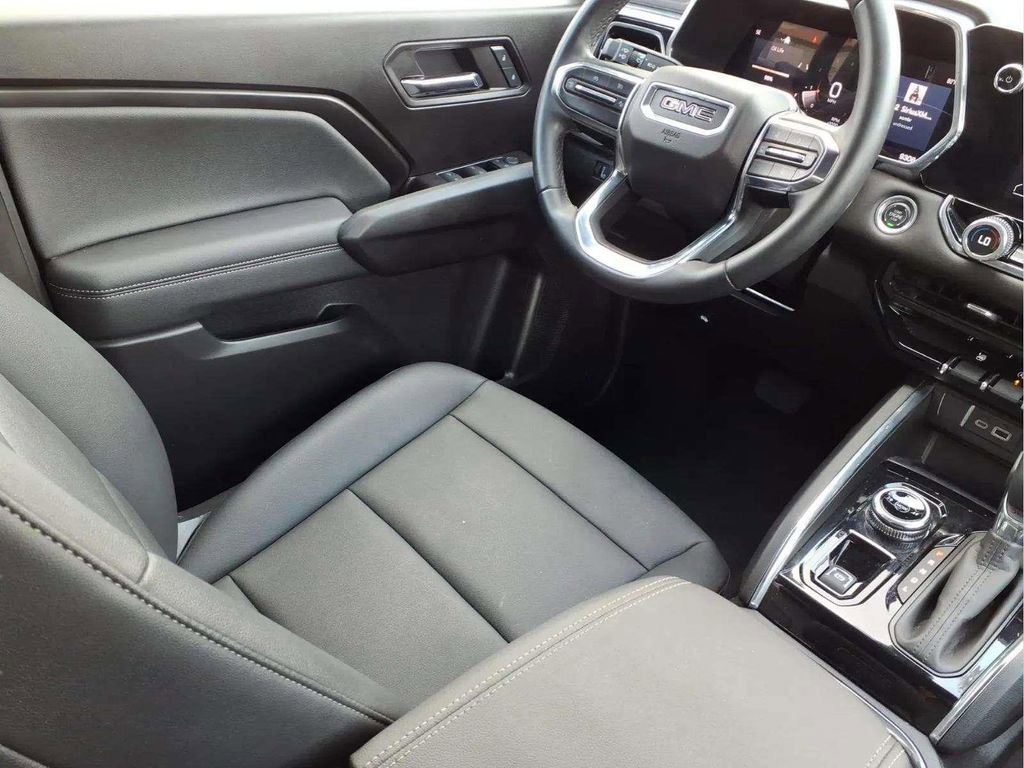 Used 2024 GMC Canyon Elevation w/ Elevation Premium Package image 10