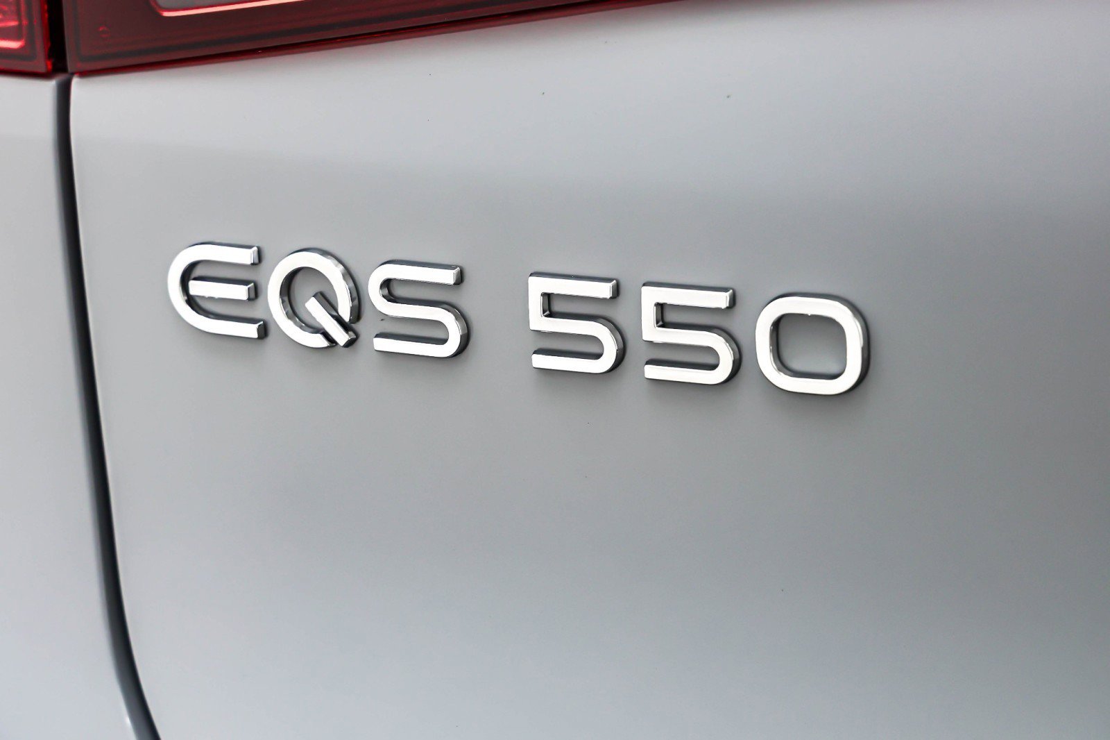 New 2026 Mercedes-Benz EQS 550 4MATIC SUV image 9