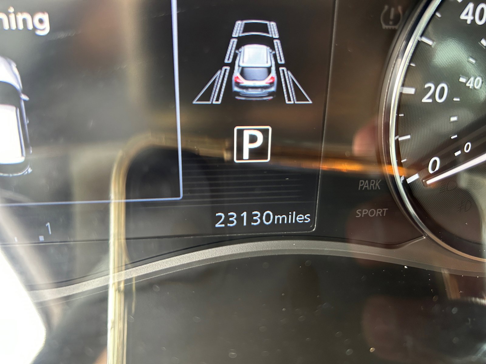 Used 2024 Nissan Kicks SR w/ SR Premium Package FWD image 2