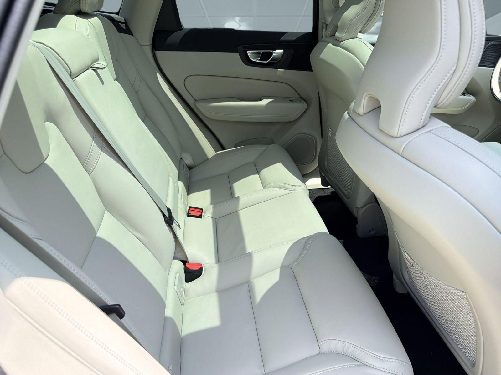 New 2026 Volvo XC60 B5 Ultra w/ Climate Package AWD/4WD image 29