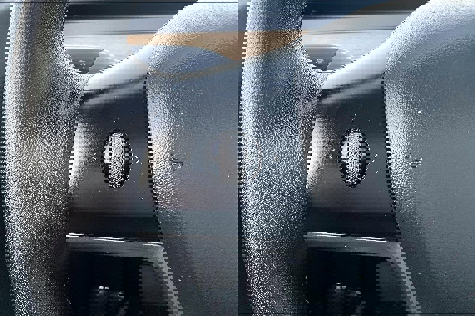 Used 2021 Tesla Model Y Long Range image 16