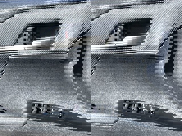 Used 2025 Toyota Camry SE image 24