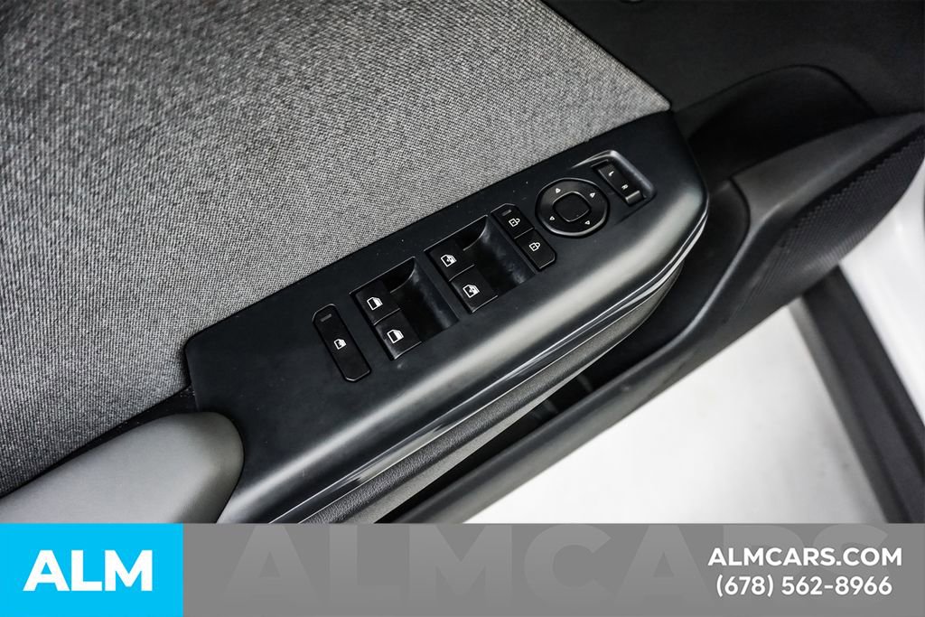 Used 2025 Kia K4 EX image 48