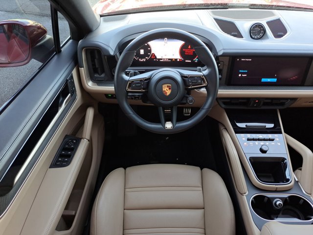 Certified 2024 Porsche Cayenne S image 17