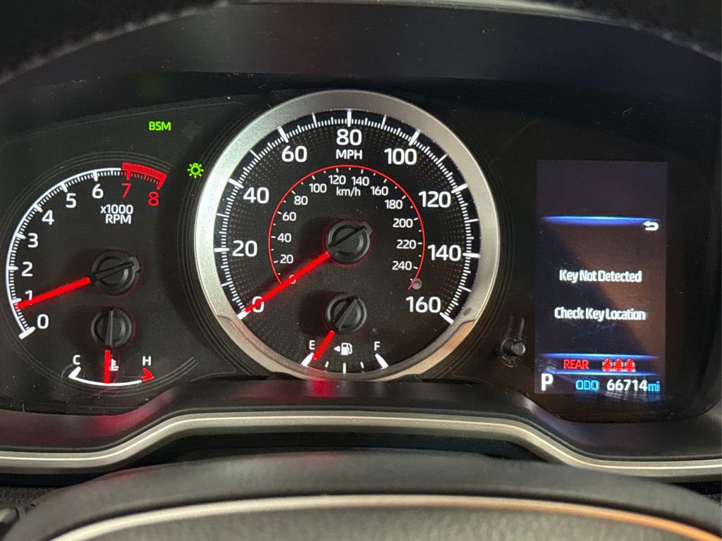 Used 2022 Toyota Corolla SE w/ SE Preferred Package image 18