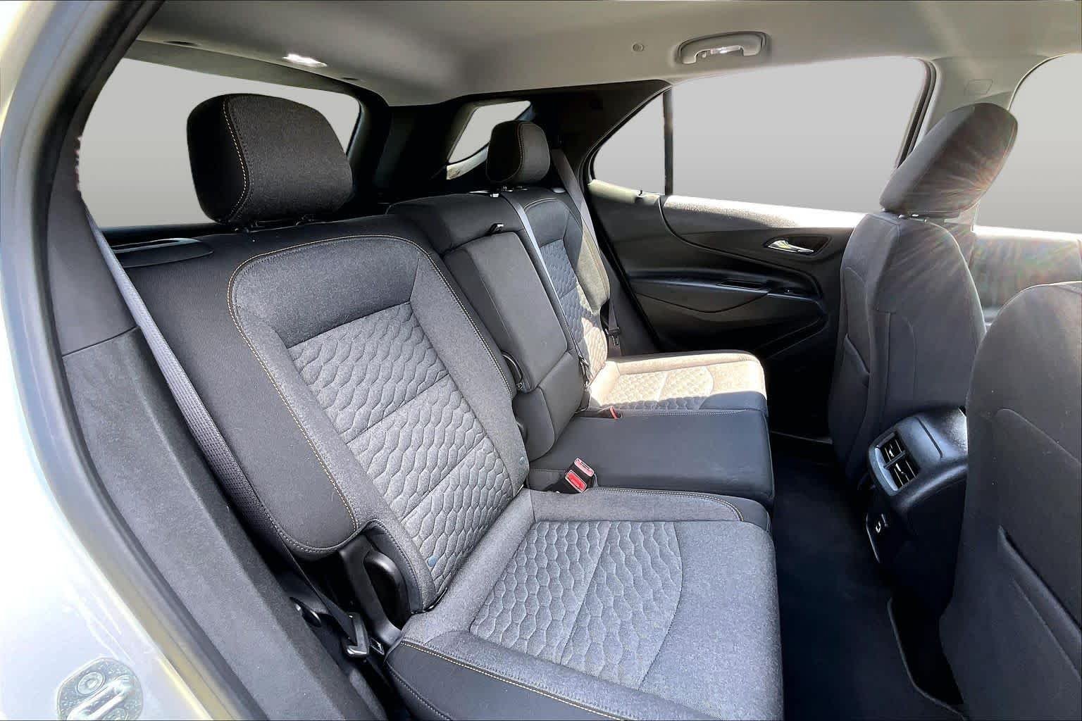 Used 2021 Chevrolet Equinox LT FWD image 20