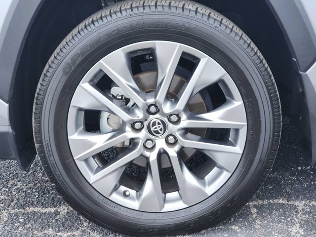 Certified 2025 Toyota RAV4 XLE Premium FWD image 9
