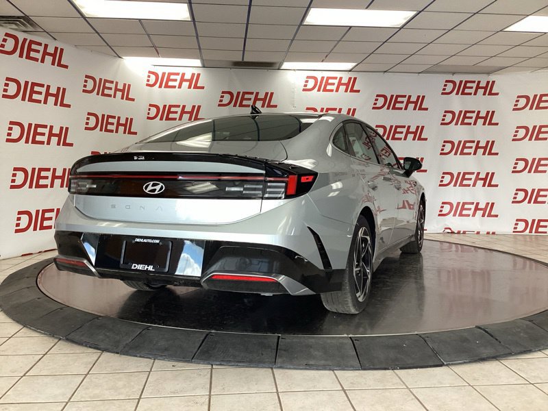 New 2026 Hyundai Sonata SEL FWD image 7