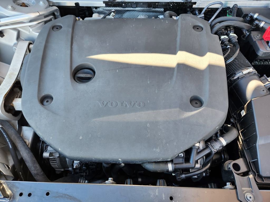 Used 2023 Volvo XC60 B6 Ultimate w/ Climate Package image 24