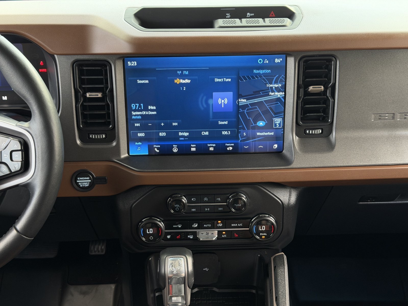 Used 2024 Ford Bronco Outer Banks AWD/4WD image 18