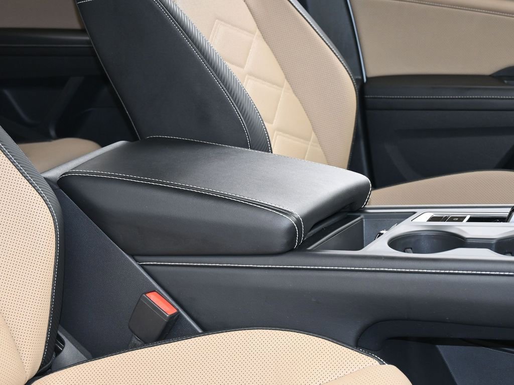 Used 2024 Volkswagen Atlas Cross Sport SE image 41