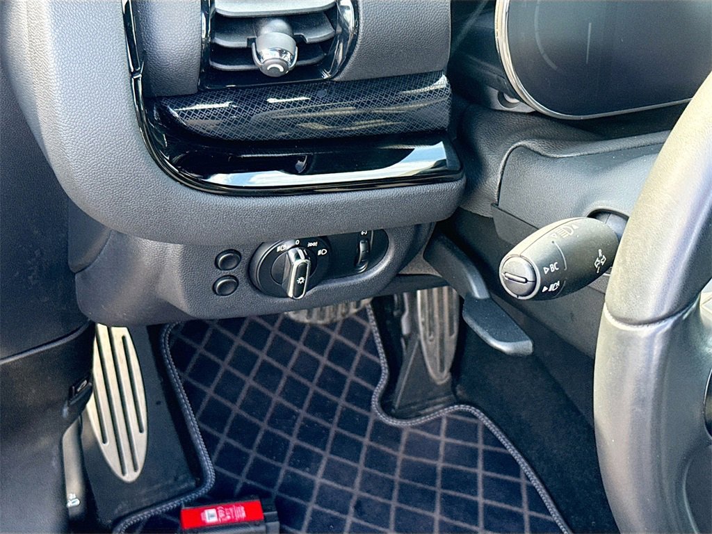 Used 2023 MINI Cooper Clubman John Cooper Works image 11