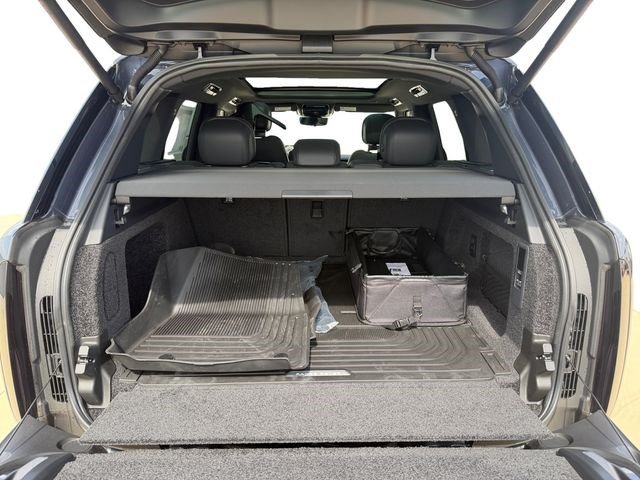 New 2026 Land Rover Range Rover SE AWD/4WD image 18