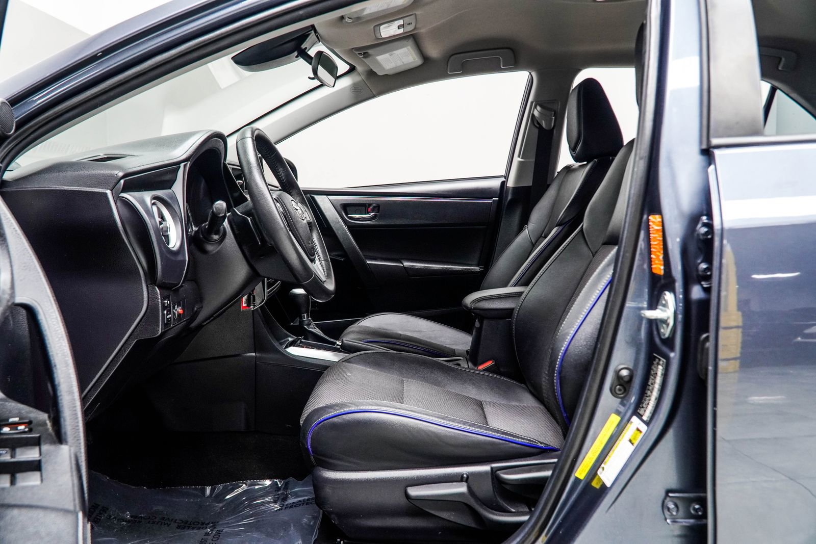 Used 2018 Toyota Corolla SE image 35