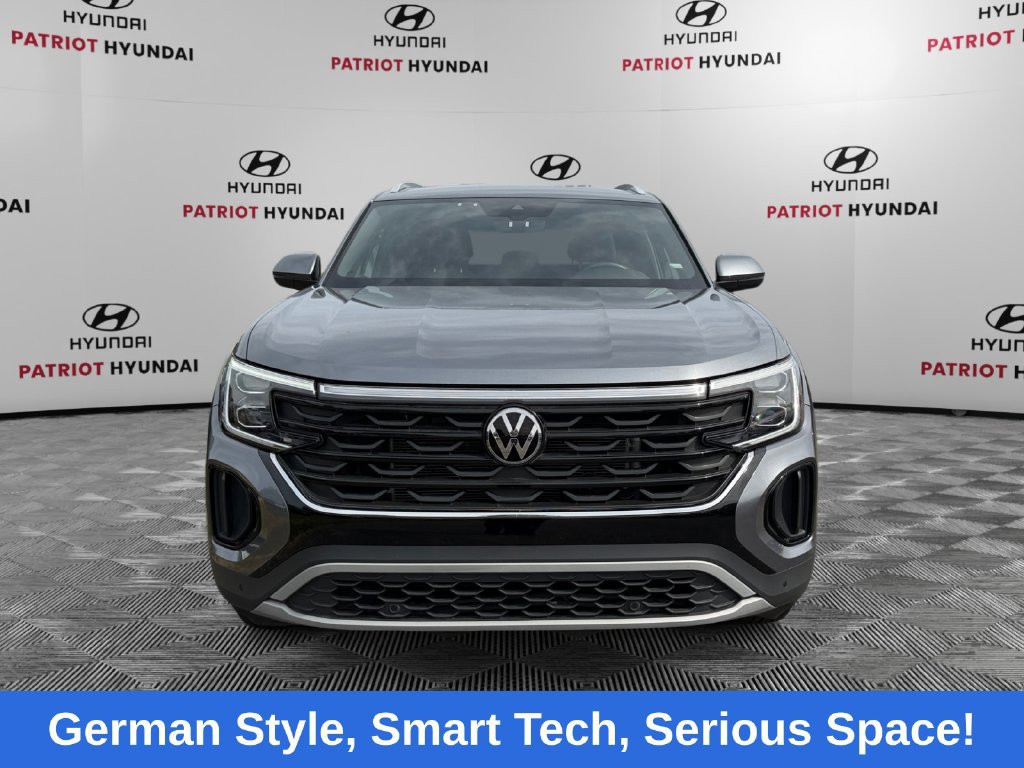 Used 2024 Volkswagen Atlas Cross Sport SE FWD image 8