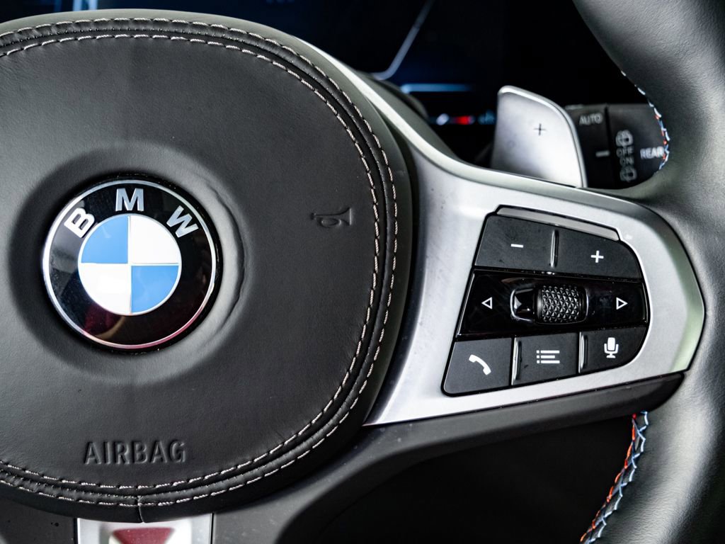 Used 2026 BMW X5 M60i image 11