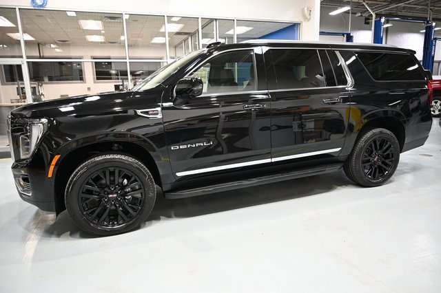 New 2026 GMC Yukon XL Denali image 7