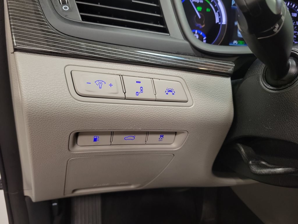 Used 2019 Hyundai Sonata Limited FWD image 28