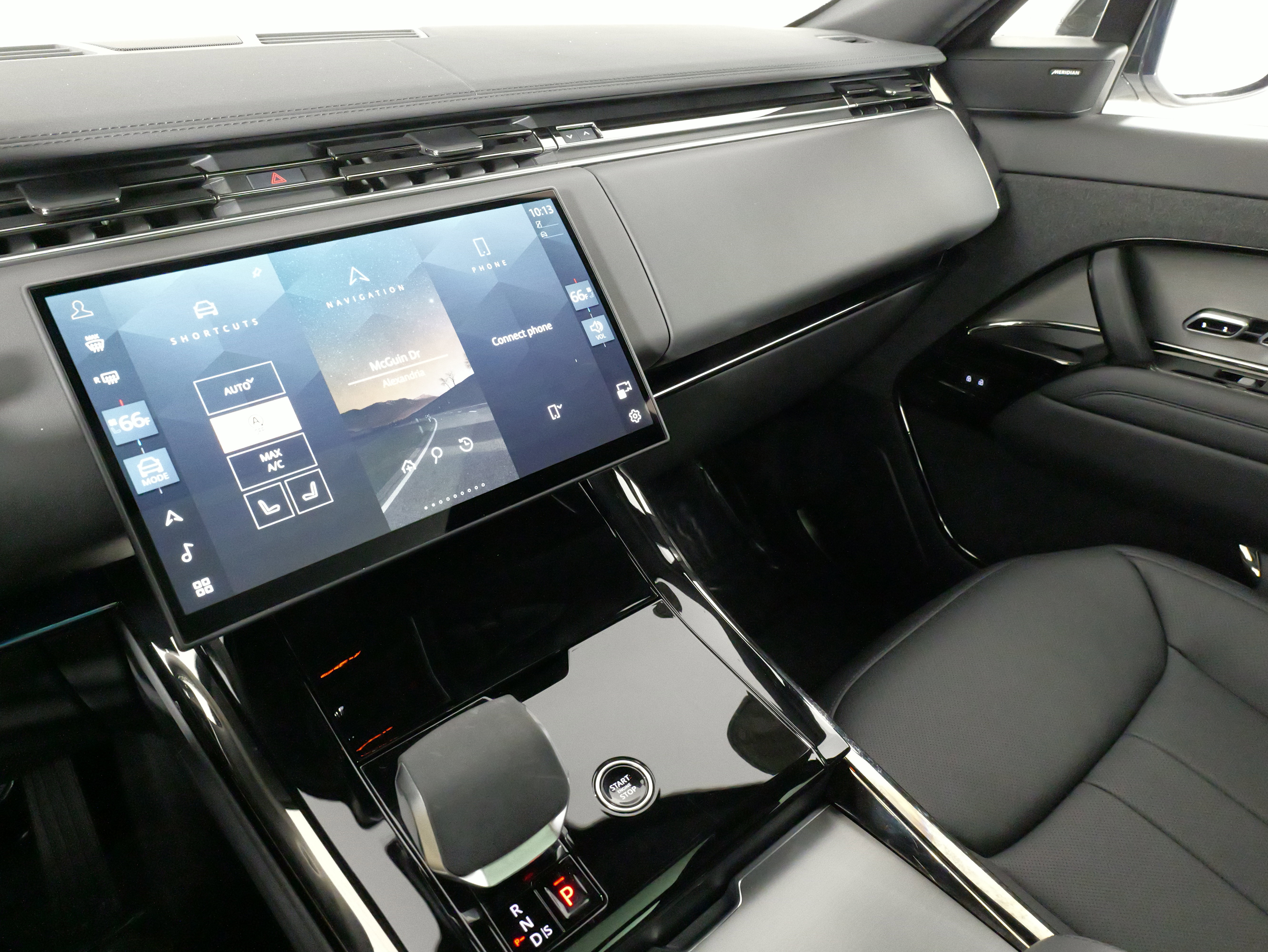 Used 2025 Land Rover Range Rover Sport SE image 41