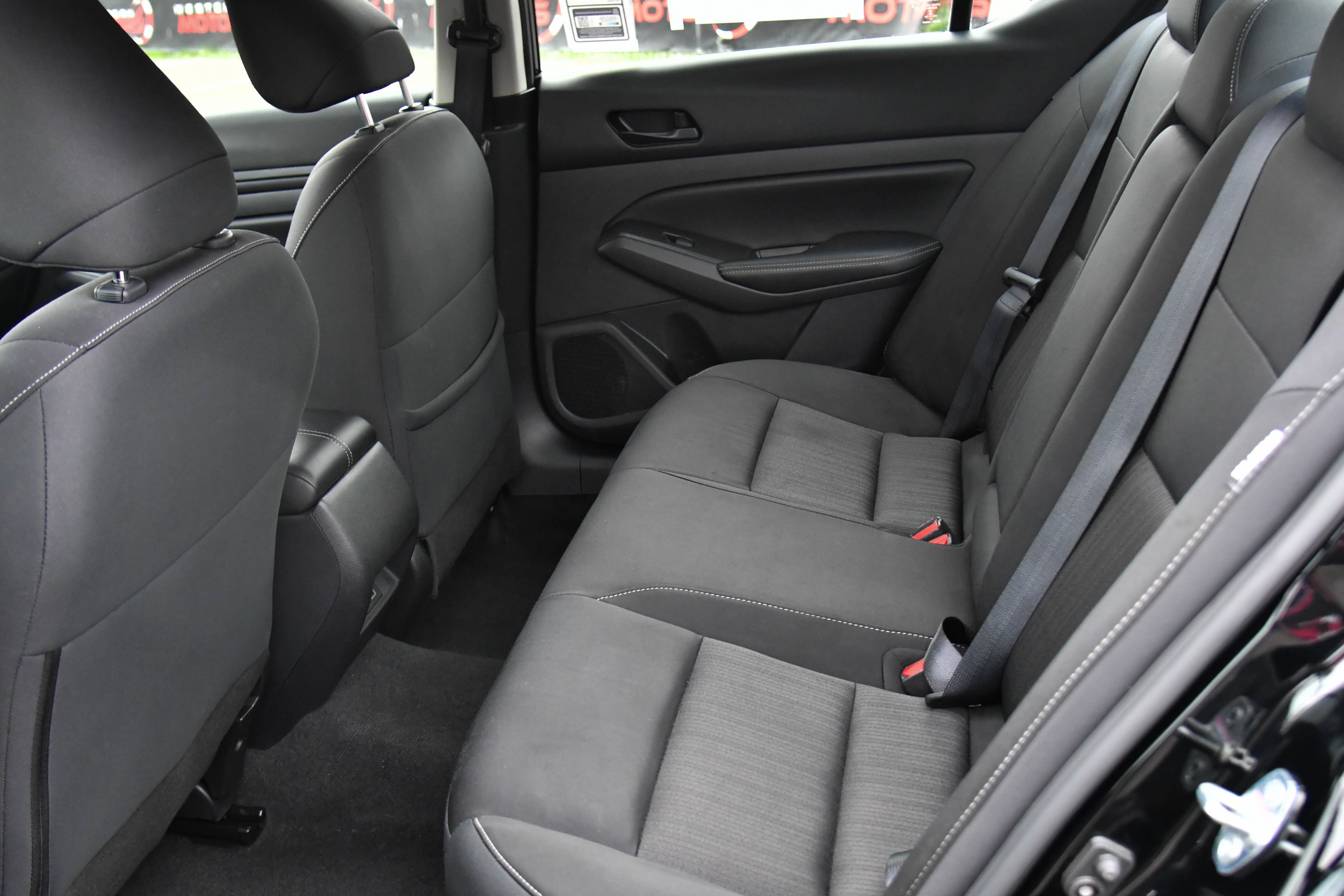 Used 2024 Nissan Altima 2.5 SV image 32