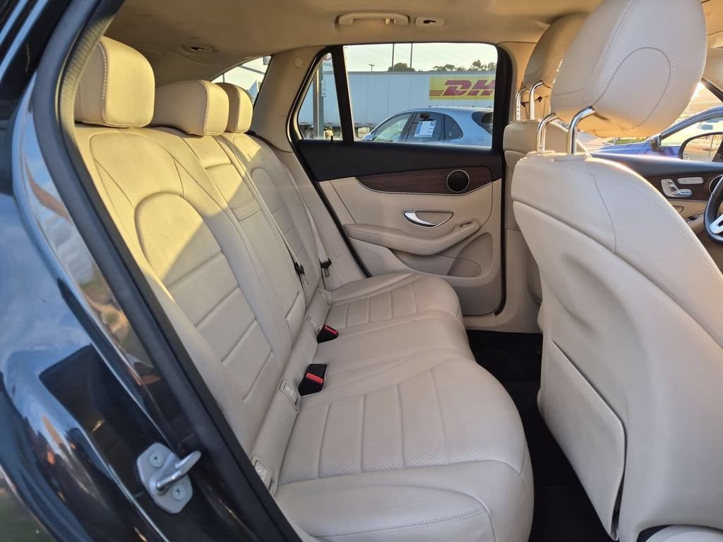Used 2020 Mercedes-Benz GLC 300 image 28