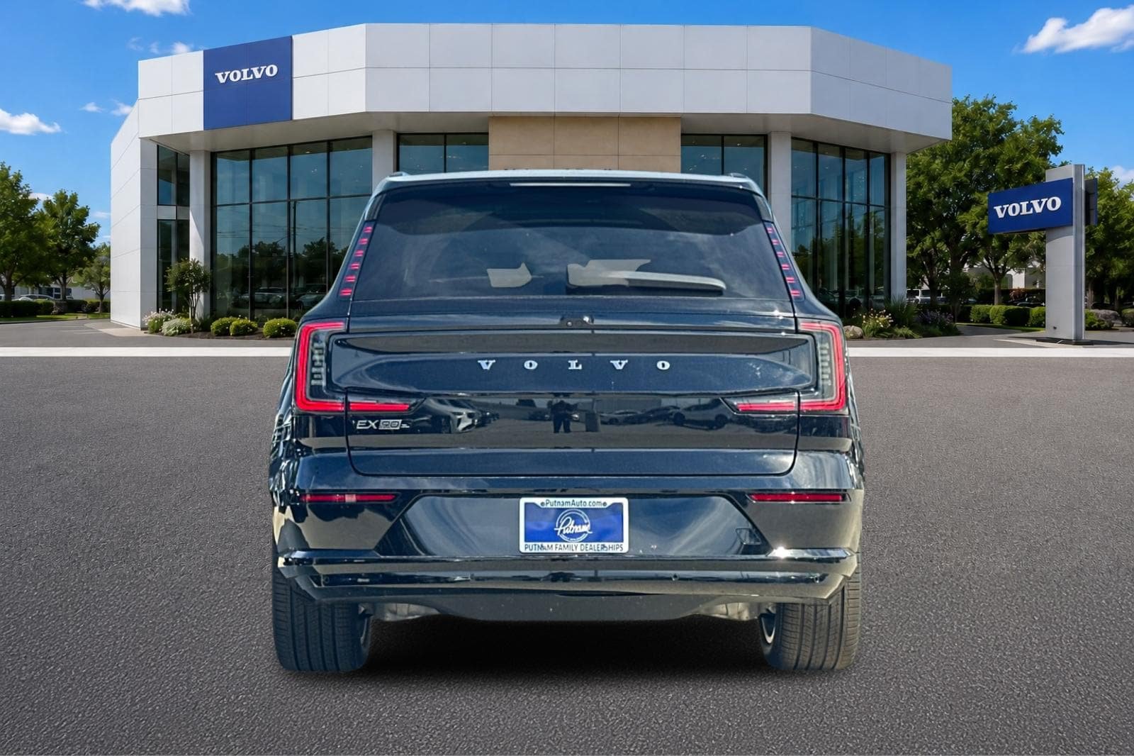New 2026 Volvo EX90 Plus AWD/4WD image 4