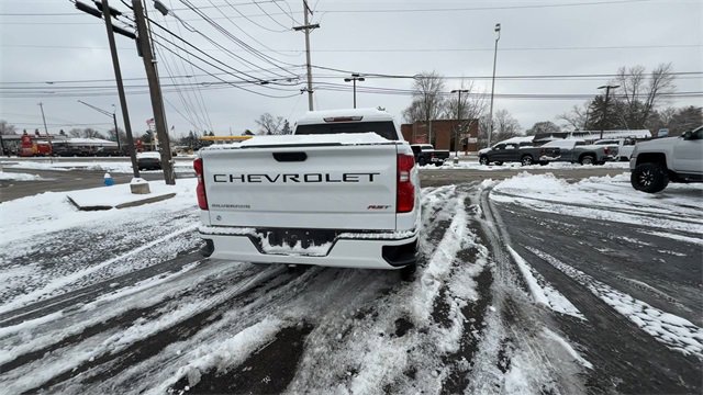 Used 2022 Chevrolet Silverado 1500 RST w/ Convenience Package II image 7
