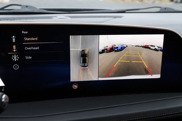 Used 2025 Cadillac XT4 Premium Luxury image 35